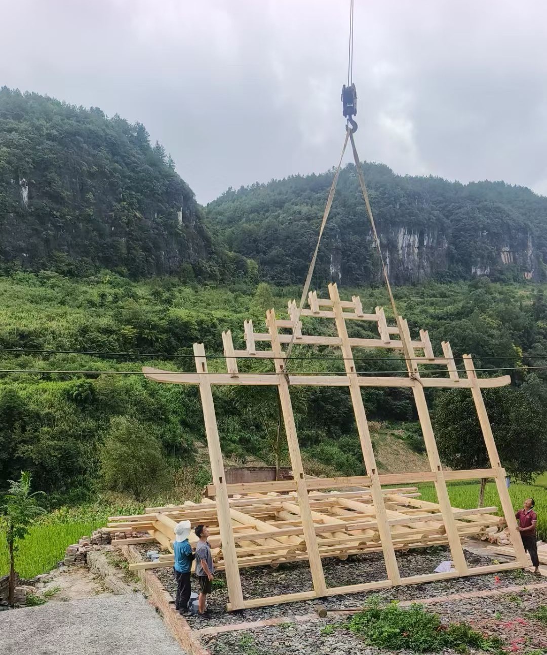 巴州区汽车吊出租公司怎么保证发动机散热问题