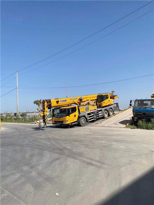 巴州区吊车作业时，可能会产生哪些额外收费项目？